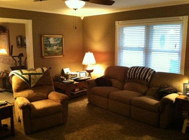 210 E Arnold St, Bluffton, IN 46714 photo 3