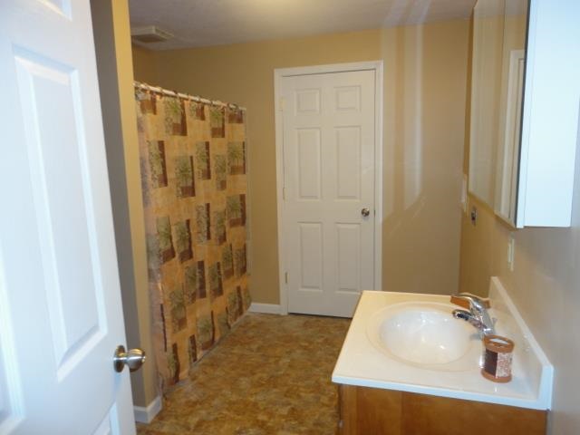 1675 N 300 W, Huntington, IN 46750 photo 3