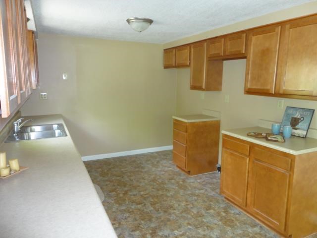 1675 N 300 W, Huntington, IN 46750 photo 6