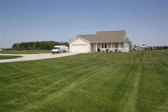 5522 Hamilton Rd, Yoder, IN 46798 photo 2