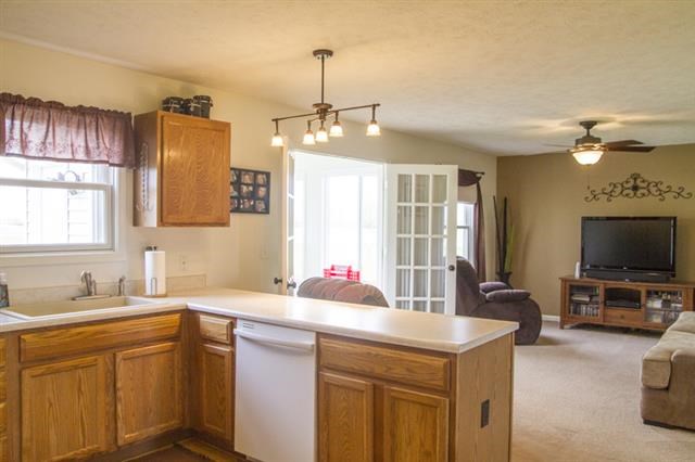 11932 Yoder Rd, Roanoke, IN 46783 photo 5