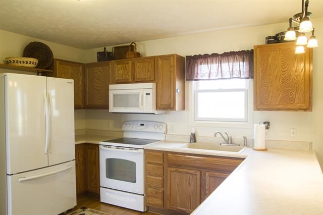 11932 Yoder Rd, Roanoke, IN 46783 photo 8