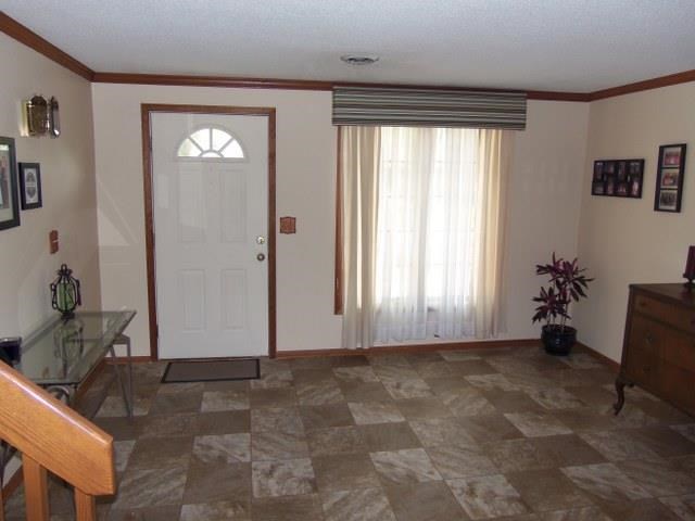 6723 Hunterdon Cv, Fort Wayne, IN 46835 photo 9
