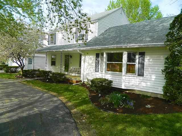 2216 Flaugh Rd, Fort Wayne, IN 46818 photo 1