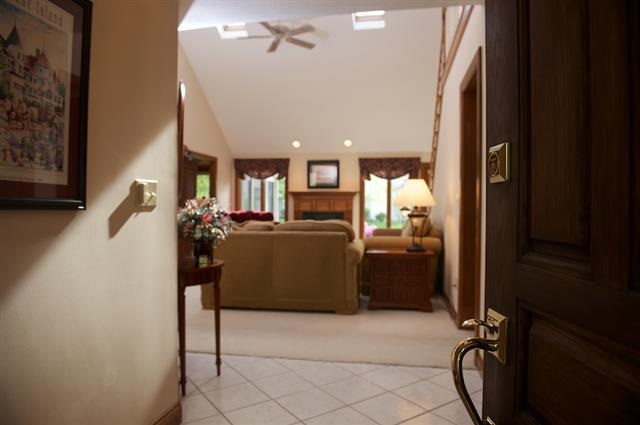 105 Glenmoor Dr, Fort Wayne, IN 46804 photo 4