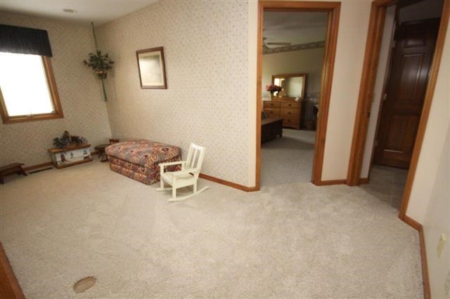10924 Bushnell Ct, Fort Wayne, IN 46845 photo 8