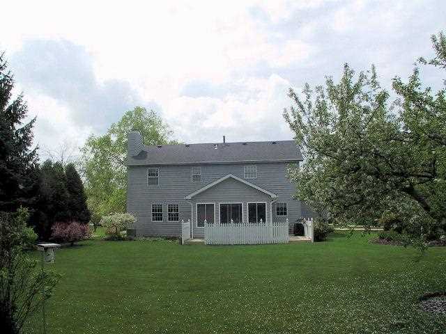 10018 Schuyler Ct, Fort Wayne, IN 46804 photo 3
