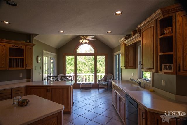 6788 N Clear Creek Rd, Huntington, IN 46750 photo 2
