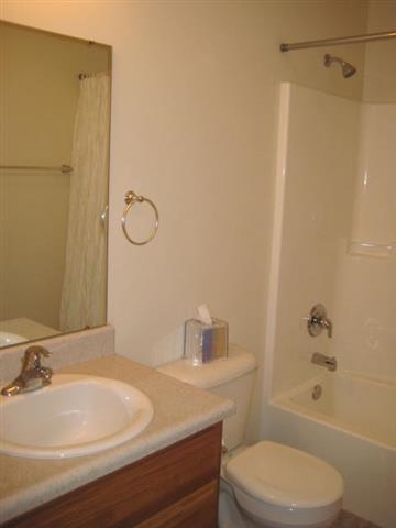 1602 Ellingham Pike, Bluffton, IN 46714 photo 8