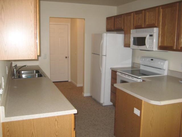 1602 Ellingham Pike, Bluffton, IN 46714 photo 4