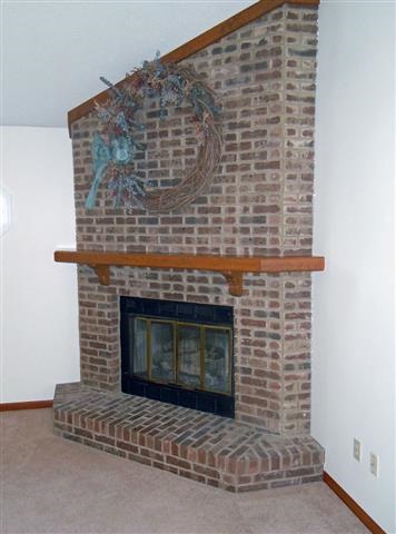 2122 Foxboro Dr, Fort Wayne, IN 46818 photo 4