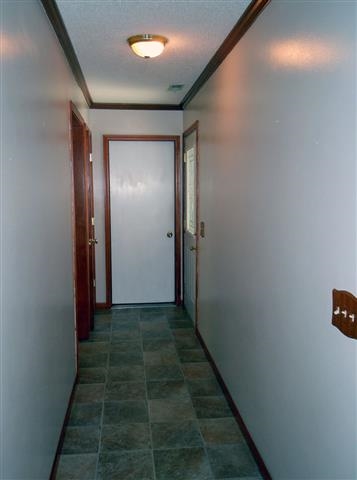 2122 Foxboro Dr, Fort Wayne, IN 46818 photo 2