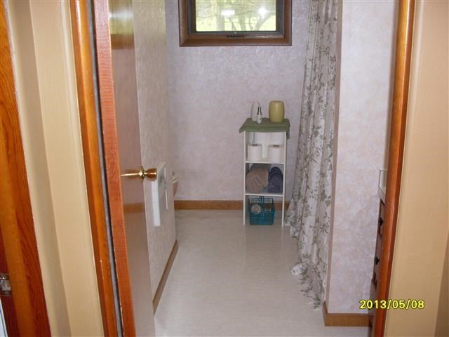 9304 E 375 N, Churubusco, IN 46723 photo 8