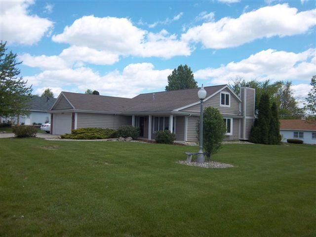 2631 Candlewick Dr, Fort Wayne, IN 46804 photo 4