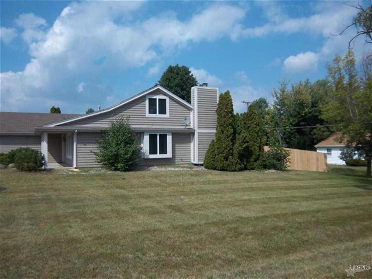 2631 Candlewick Dr, Fort Wayne, IN 46804 photo 5