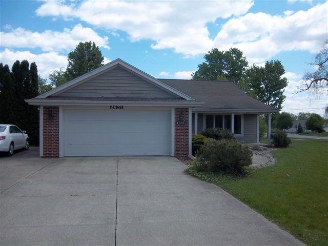 2631 Candlewick Dr, Fort Wayne, IN 46804 photo 3