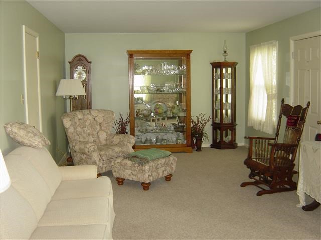 912 W Mill St, Ossian, IN 46777 photo 5