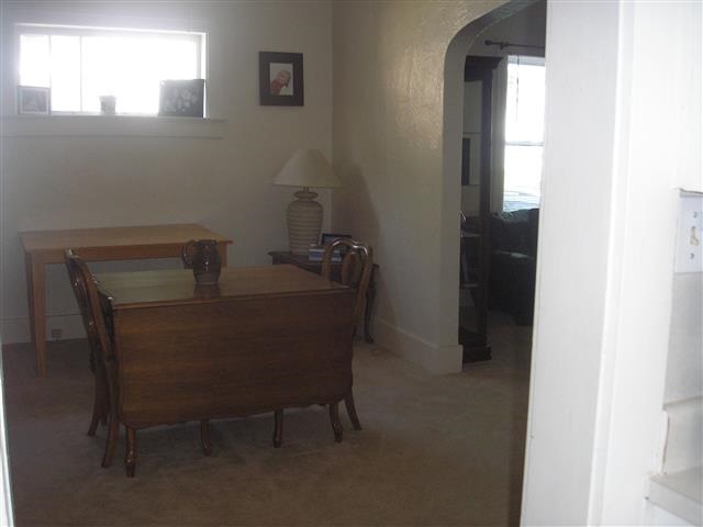 323 W 4th St, Auburn, IN 46706 photo 11