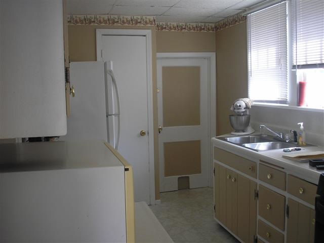 323 W 4th St, Auburn, IN 46706 photo 12