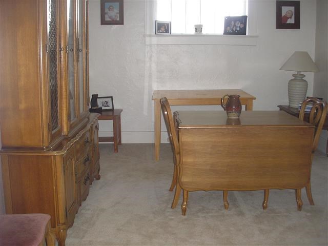 323 W 4th St, Auburn, IN 46706 photo 10