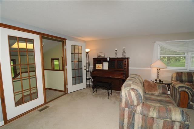131 E Gump Rd, Fort Wayne, IN 46845 photo 5