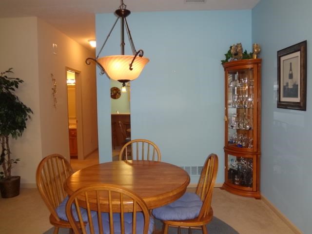 4210 Forest Creek Pkwy, Fort Wayne, IN 46815 photo 10