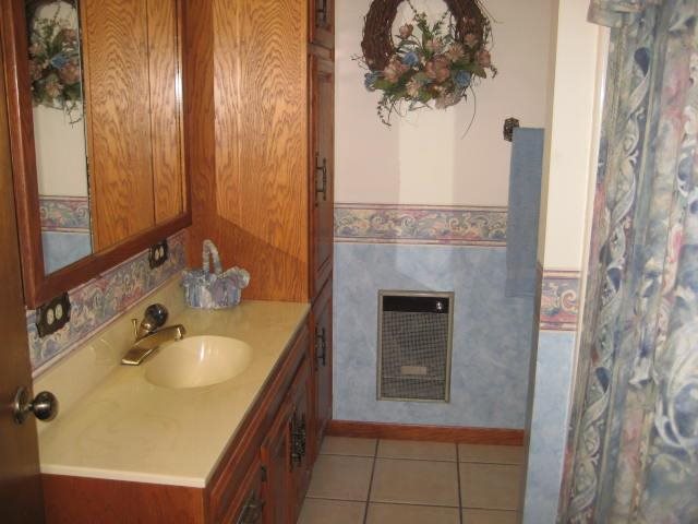 91 W Main St, Poneto, IN 46781 photo 18