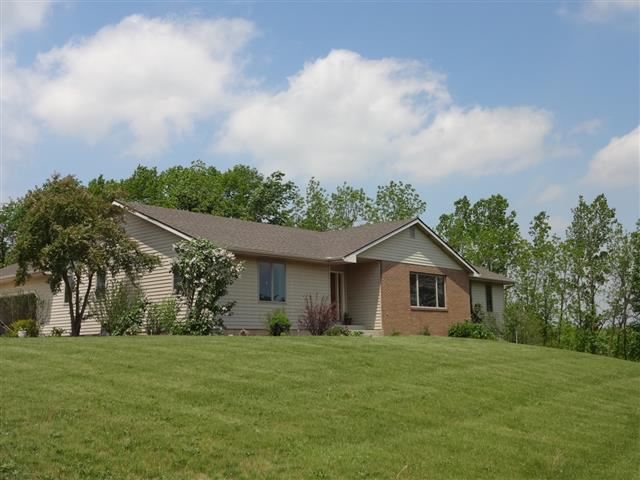 9030 Mccomb Rd, Churubusco, IN 46723 photo 1