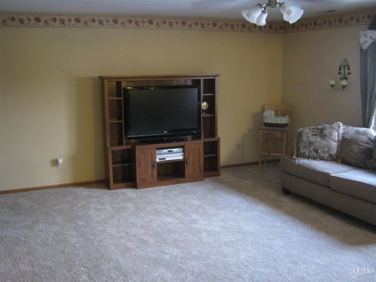 602 Glenfield Dr, Fort Wayne, IN 46825 photo 11