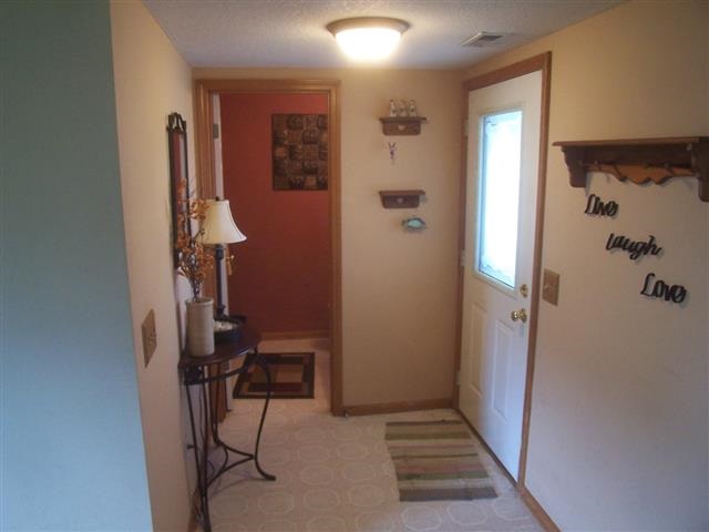602 Glenfield Dr, Fort Wayne, IN 46825 photo 4