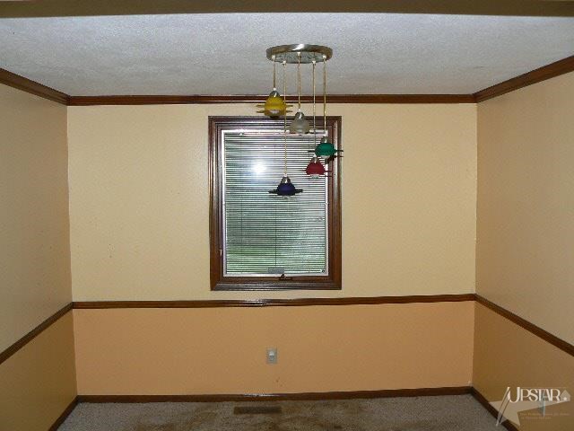 2402 Bellflower Ln, Fort Wayne, IN 46808 photo 4