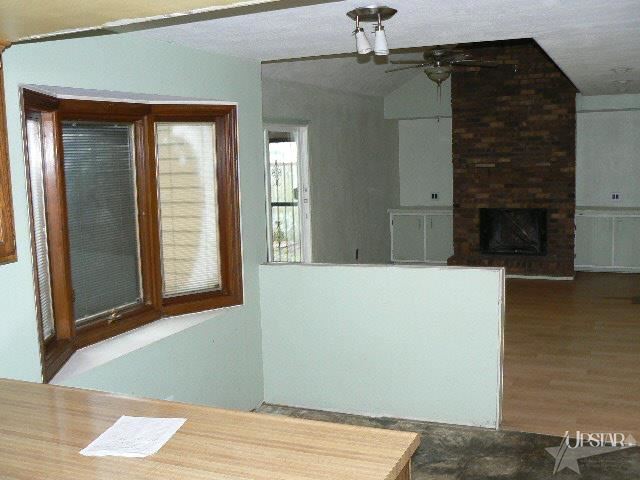 2402 Bellflower Ln, Fort Wayne, IN 46808 photo 9