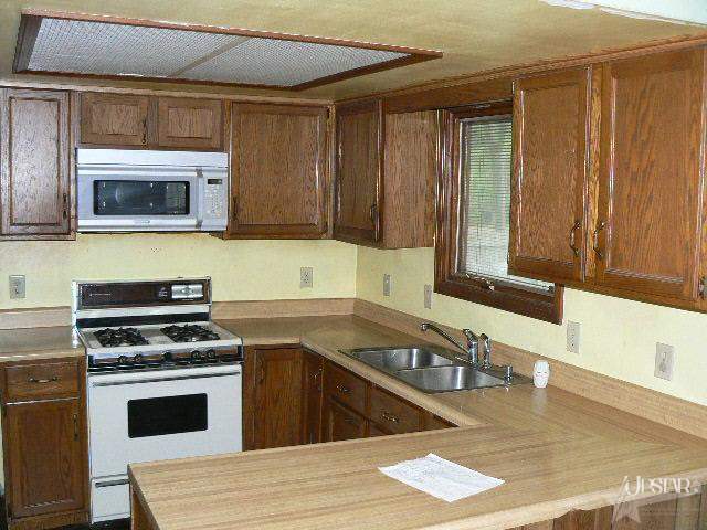2402 Bellflower Ln, Fort Wayne, IN 46808 photo 6