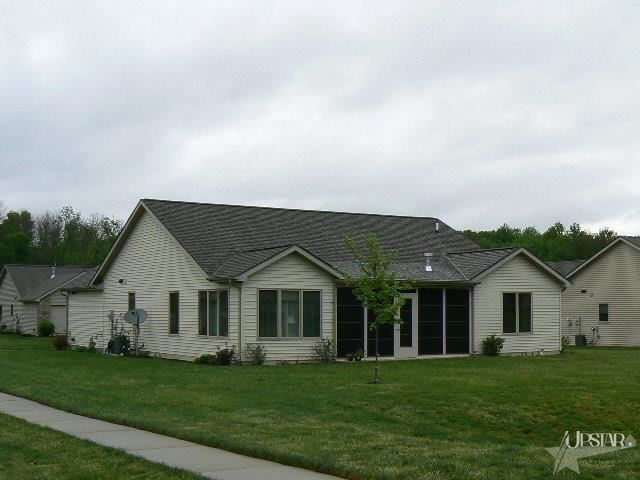 8909 Brenton Glens Ln, Fort Wayne, IN 46818 photo 2