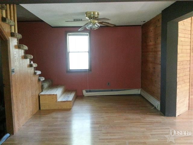 401 E 5th St, Warren, IN 46792 photo 9