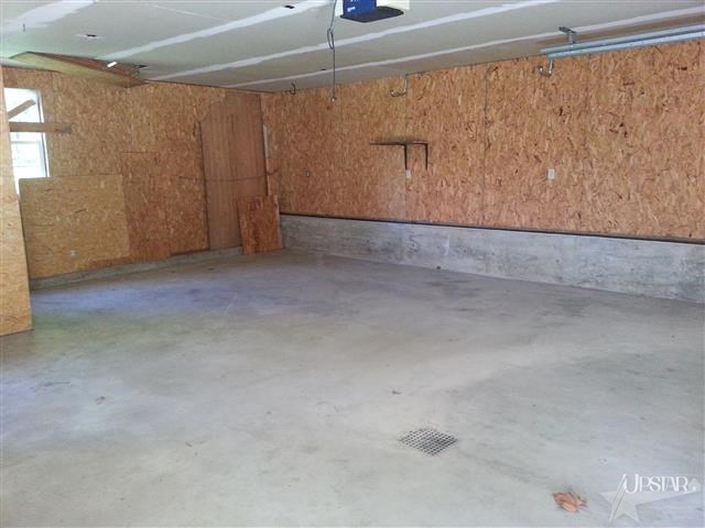 401 E 5th St, Warren, IN 46792 photo 6