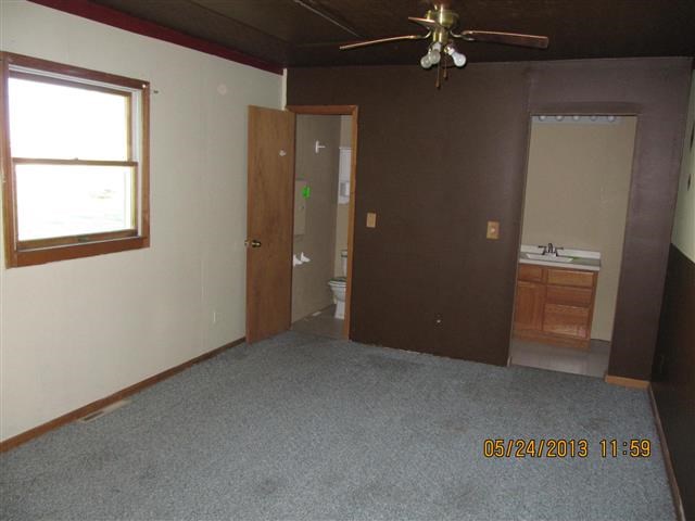 606 W Sunshine Dr, Morocco, IN 47963 photo 18