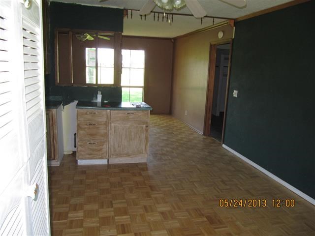606 W Sunshine Dr, Morocco, IN 47963 photo 12