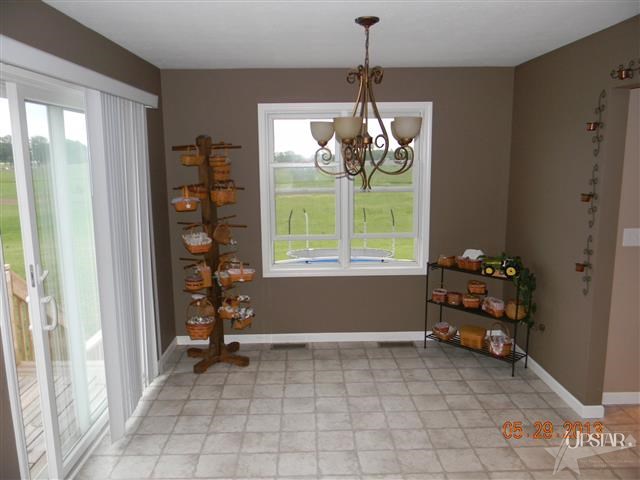 1114 E Perry Rd, Ligonier, IN 46767 photo 11