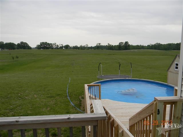 1114 E Perry Rd, Ligonier, IN 46767 photo 4