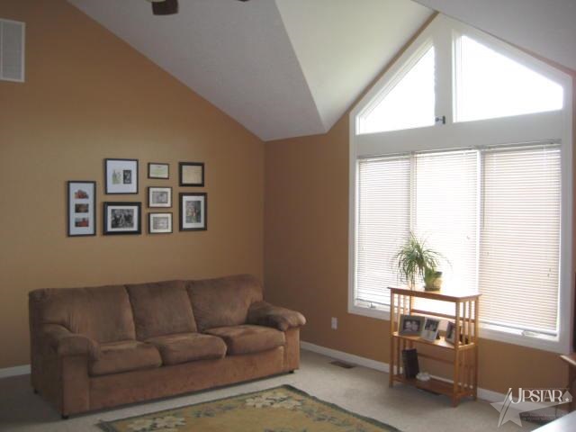 612 Blakewood Ct, Ossian, IN 46777 photo 4