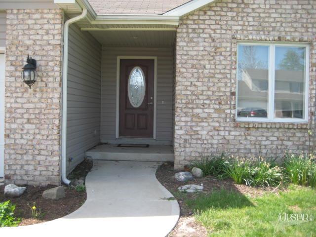 612 Blakewood Ct, Ossian, IN 46777 photo 2