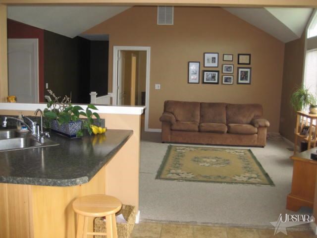612 Blakewood Ct, Ossian, IN 46777 photo 9