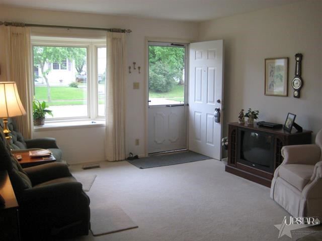 6502 Hackberry Dr, Fort Wayne, IN 46825 photo 3