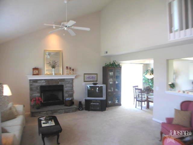 5723 Thornbriar Ln, Fort Wayne, IN 46835 photo 2