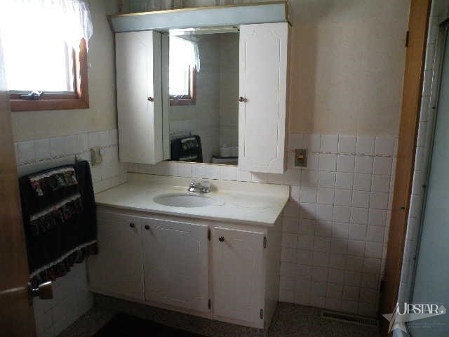 241 Garfield St, Huntington, IN 46750 photo 5