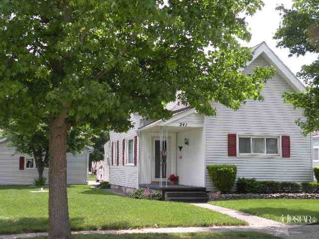 241 Garfield St, Huntington, IN 46750 photo 2