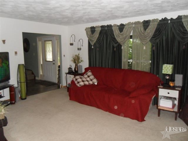1916 Embassy Dr, Fort Wayne, IN 46816 photo 8