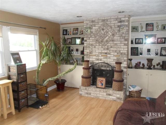 1916 Embassy Dr, Fort Wayne, IN 46816 photo 5