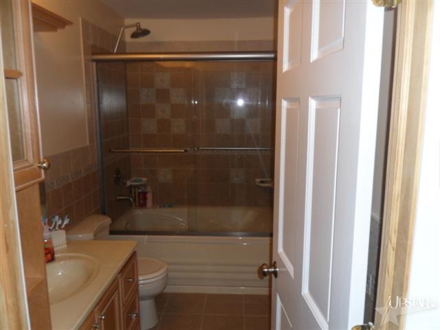 1916 Embassy Dr, Fort Wayne, IN 46816 photo 4